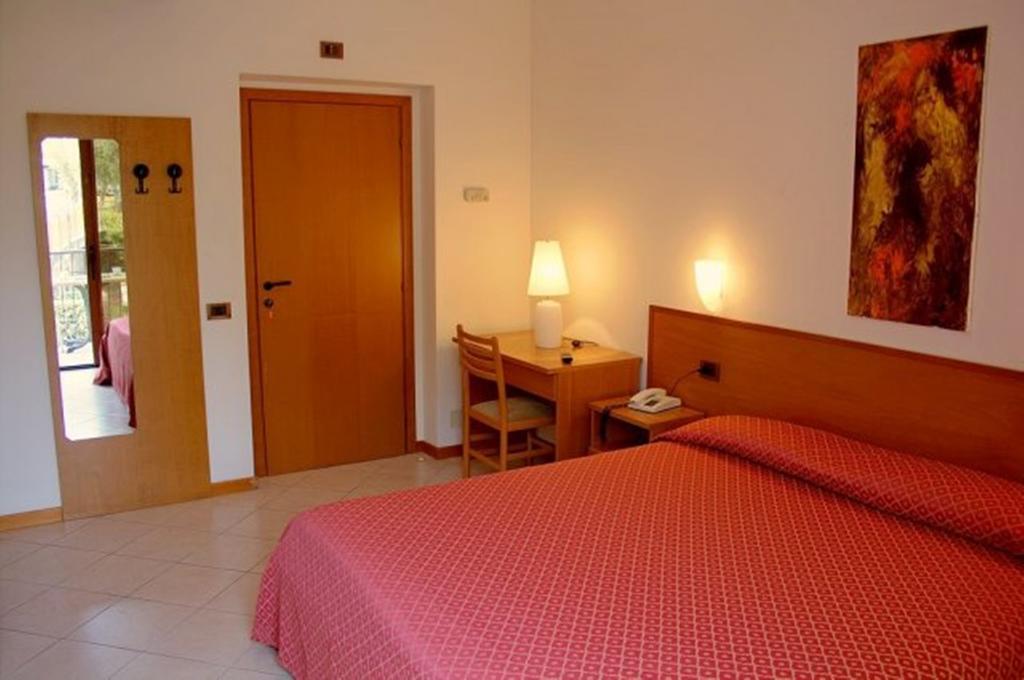 Locanda Bellavista B&B Μαλτσεζίνε Δωμάτιο φωτογραφία