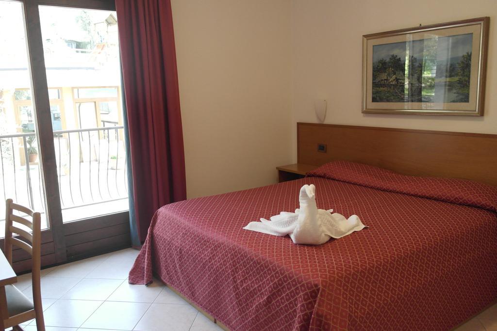 Locanda Bellavista B&B Μαλτσεζίνε Δωμάτιο φωτογραφία