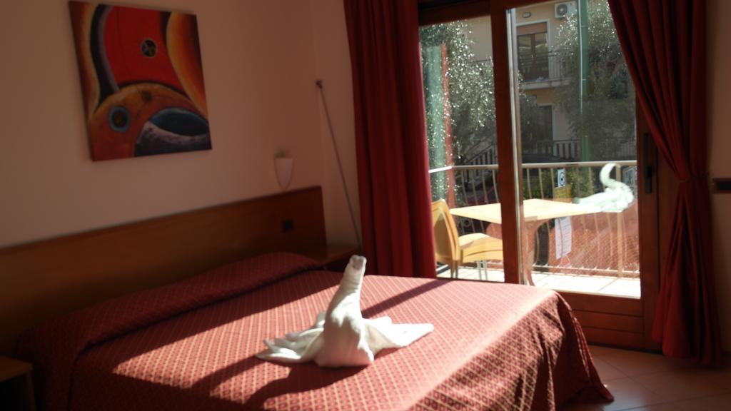 Locanda Bellavista B&B Μαλτσεζίνε Δωμάτιο φωτογραφία